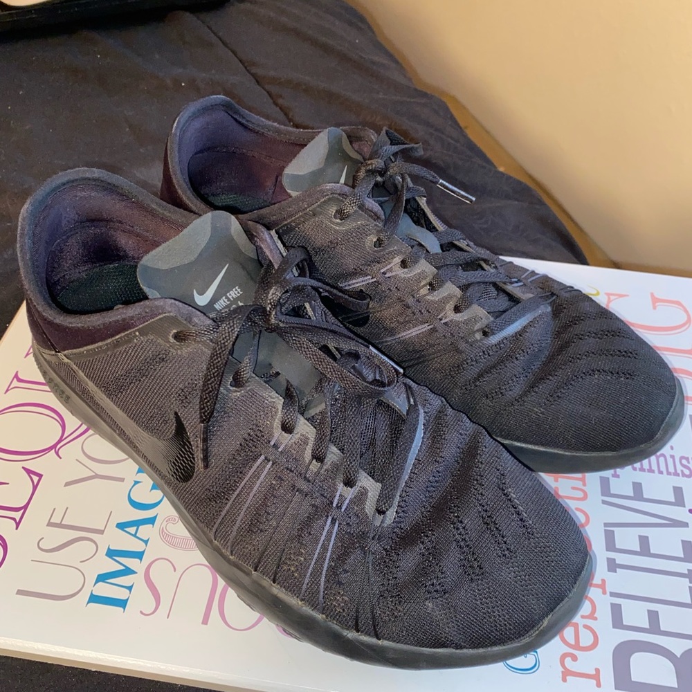 Nike free tr 6 size 10